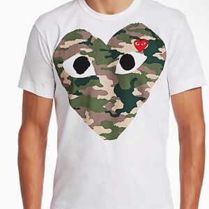PLAY COMME des GARCONS tee - shirt.